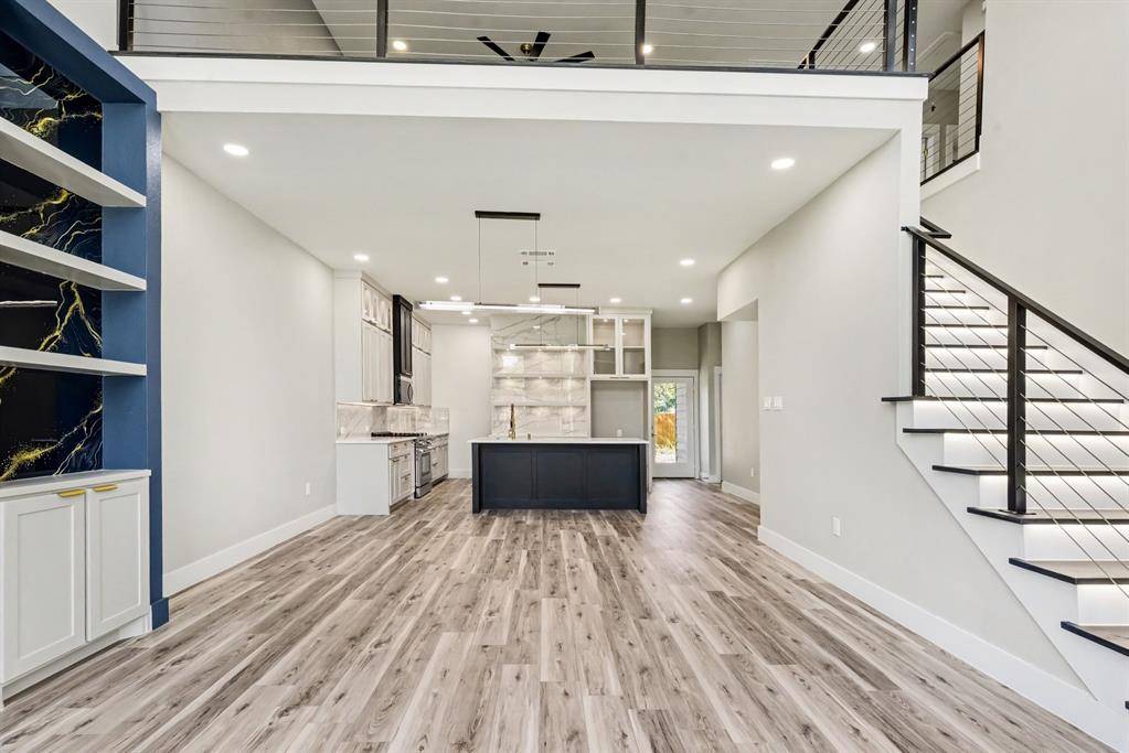 2323 Wilhurt Avenue, Dallas, TX 75216