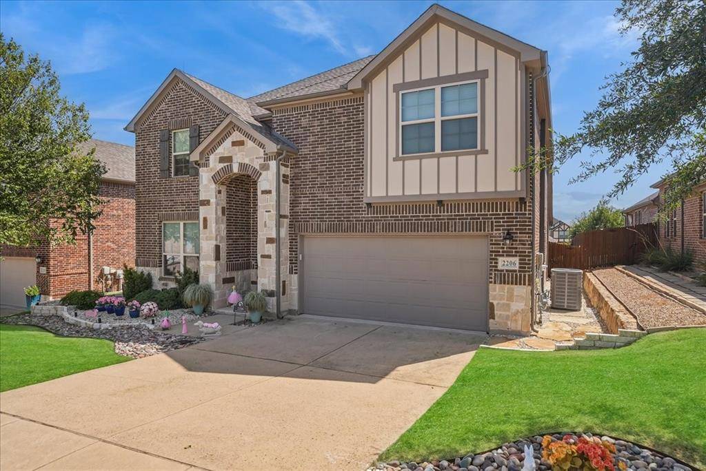2206 Wellington Lane, Corinth, TX 76210