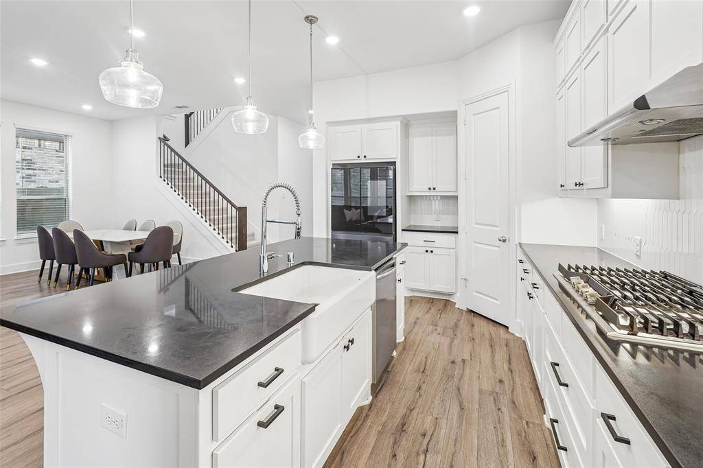 1521 Wren Street, Argyle, TX 76226