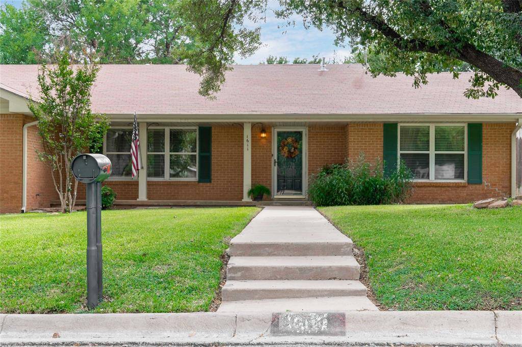 1611 16th Street, Brownwood, TX 76801
