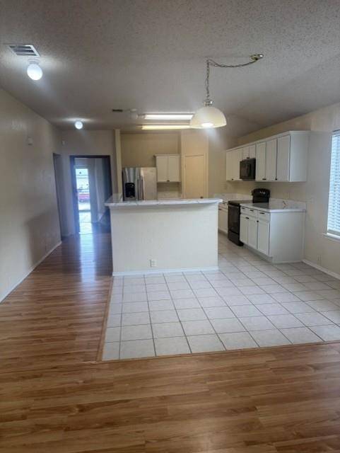 1403 Eveningcrest Court, Arlington, TX 76002