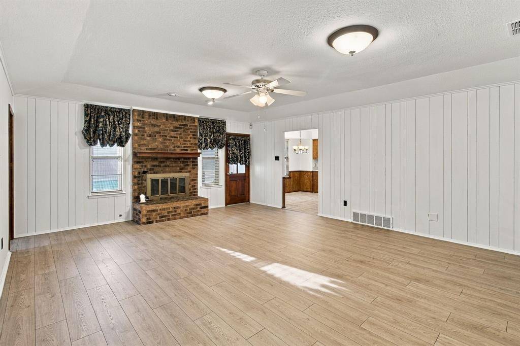 1914 Roosevelt Drive, Pantego, TX 76013