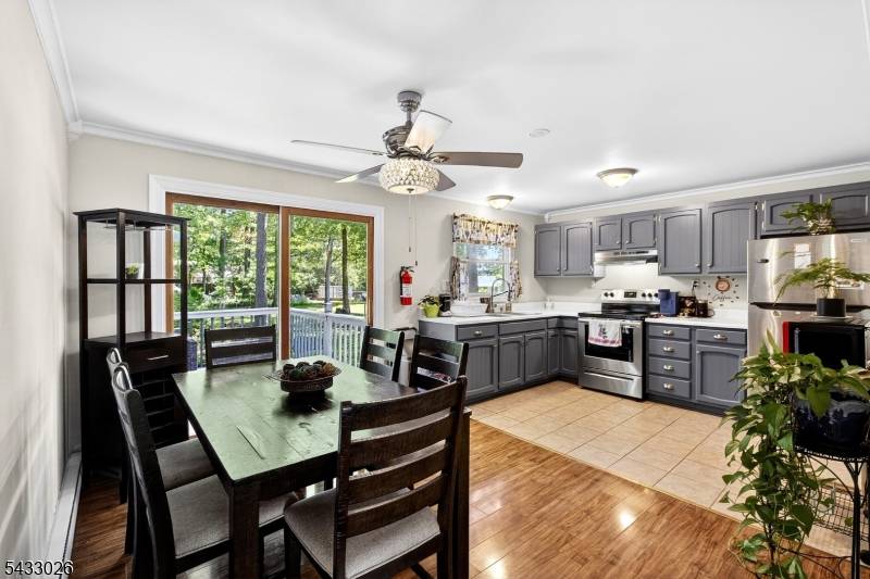 19 Circle Dr, West Milford Twp., NJ 07438