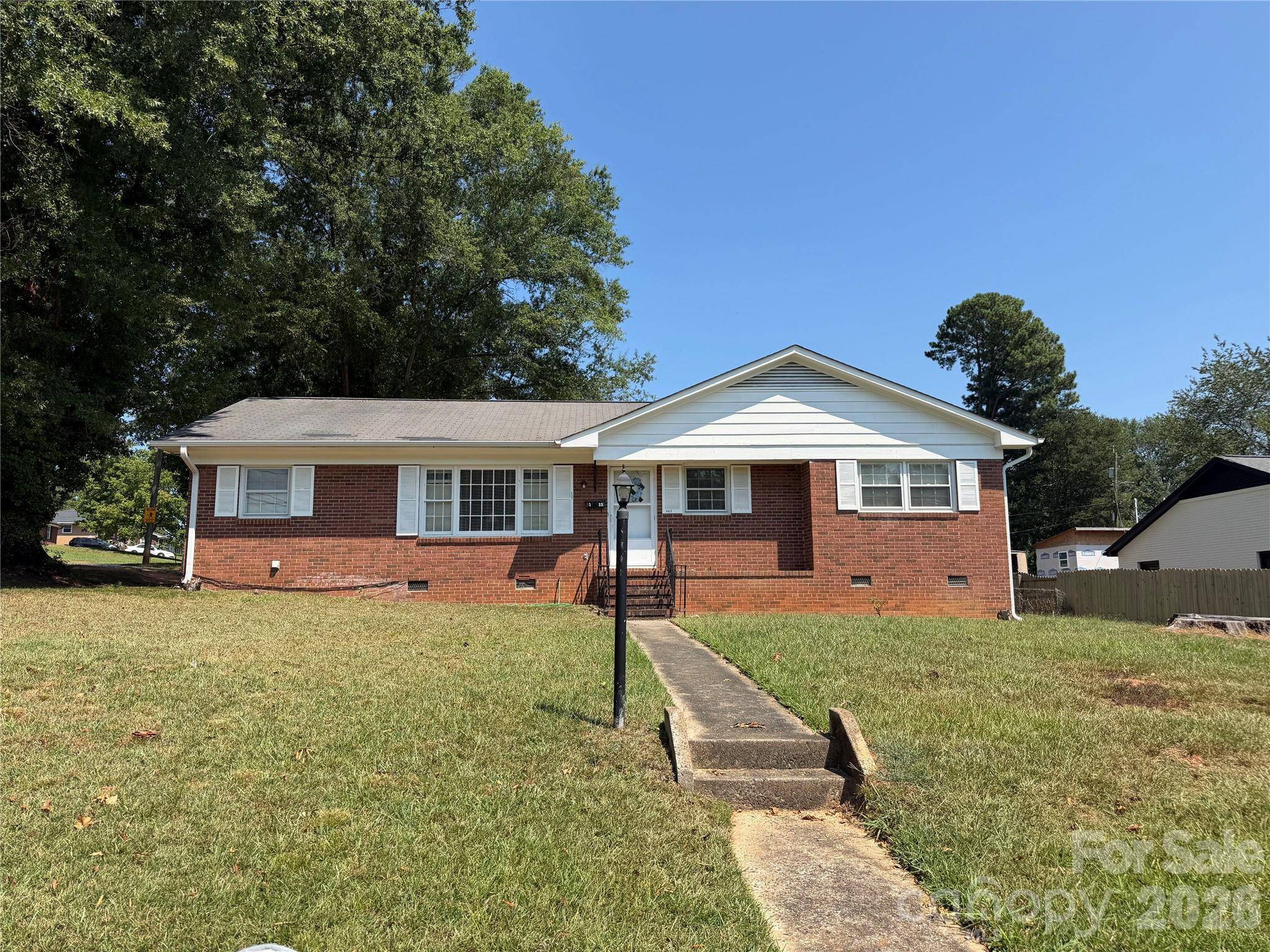 3022 Crescent LN, Gastonia, NC 28052