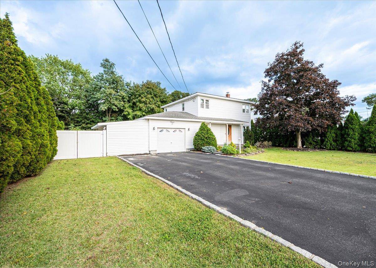 457 Washington AVE, Patchogue, NY 11772