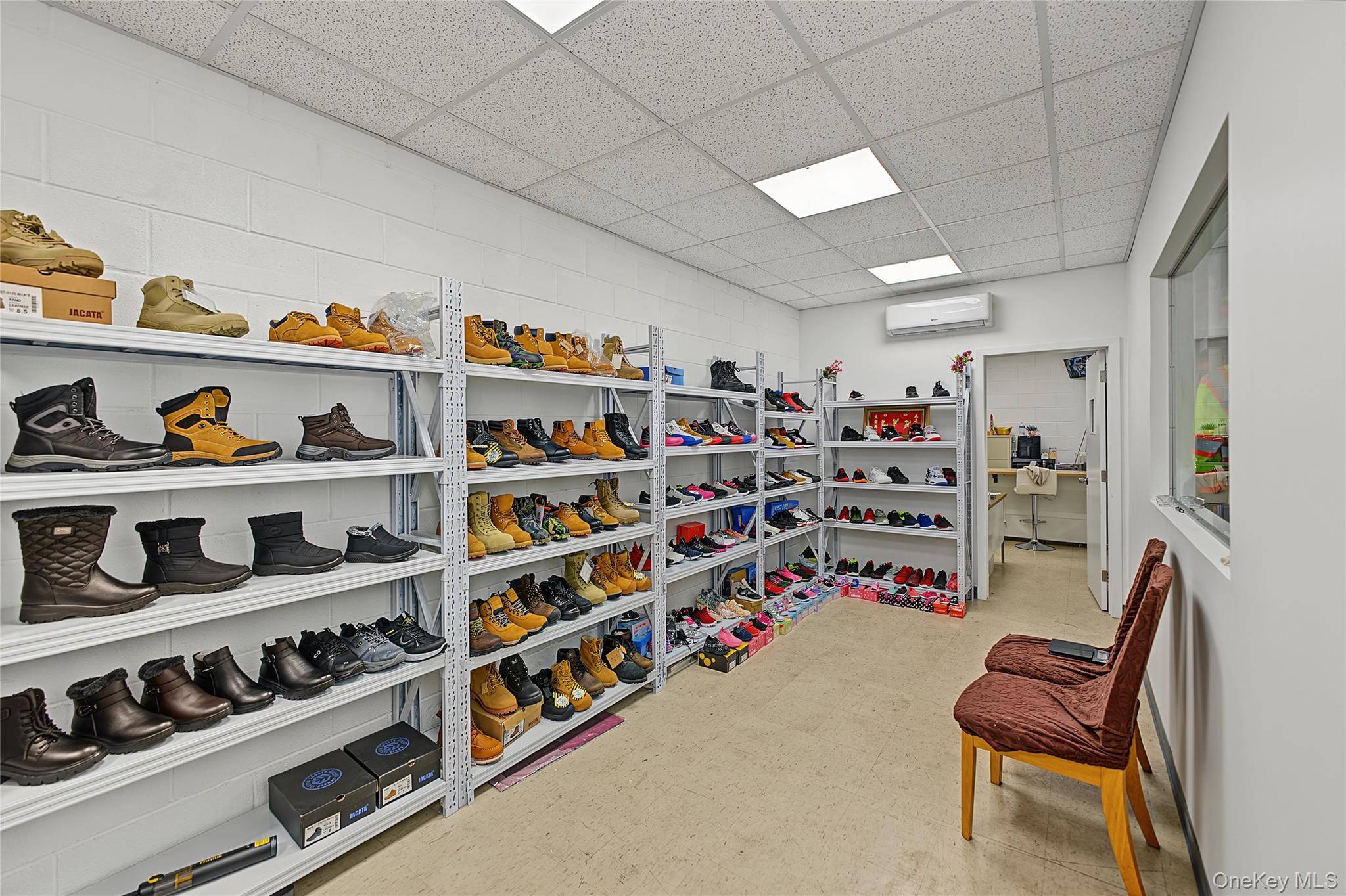 563 Johnson AVE, Brooklyn, NY 11237
