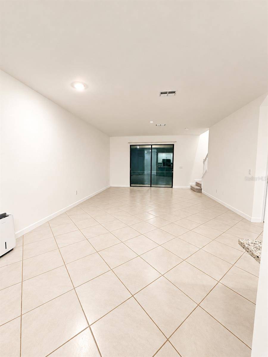 15263 SUNNY DAY DR, Bradenton, FL 34211