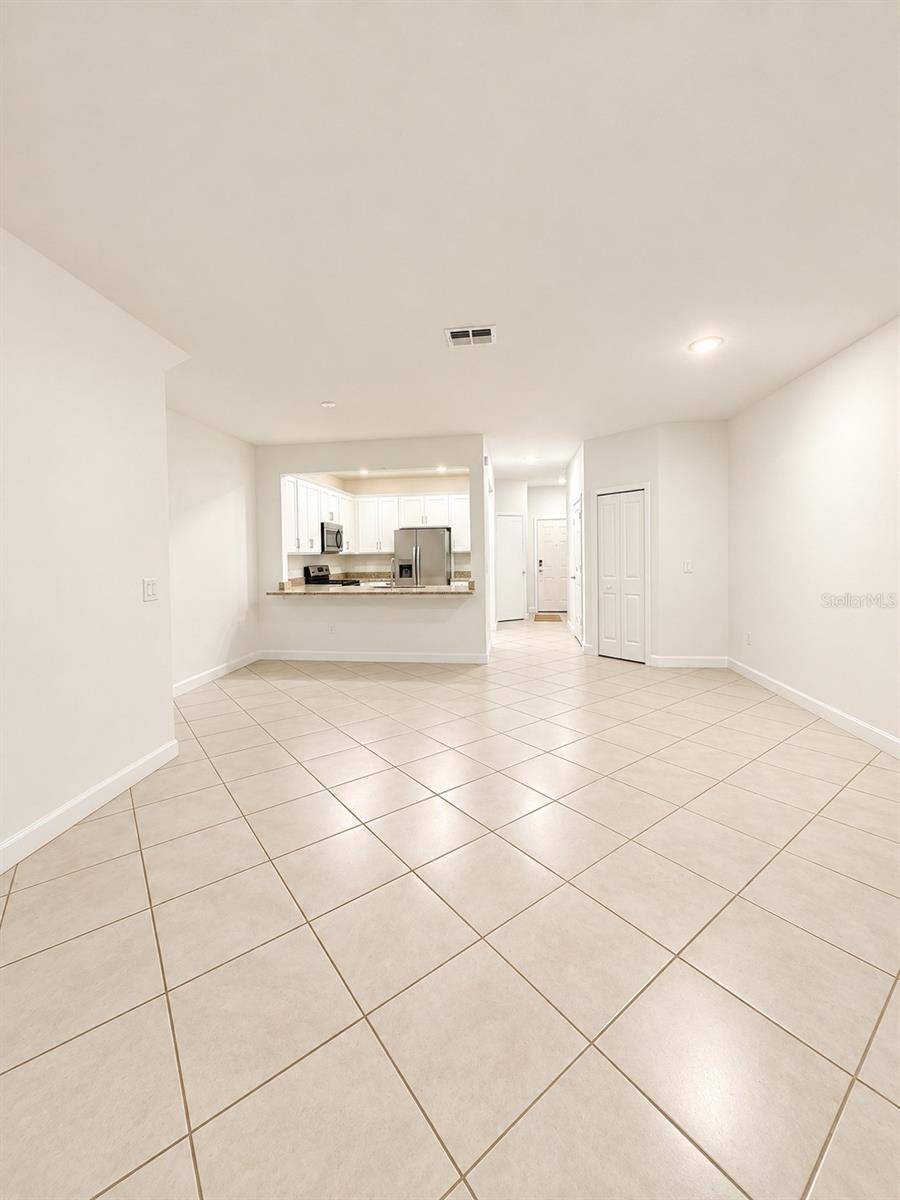 15263 SUNNY DAY DR, Bradenton, FL 34211
