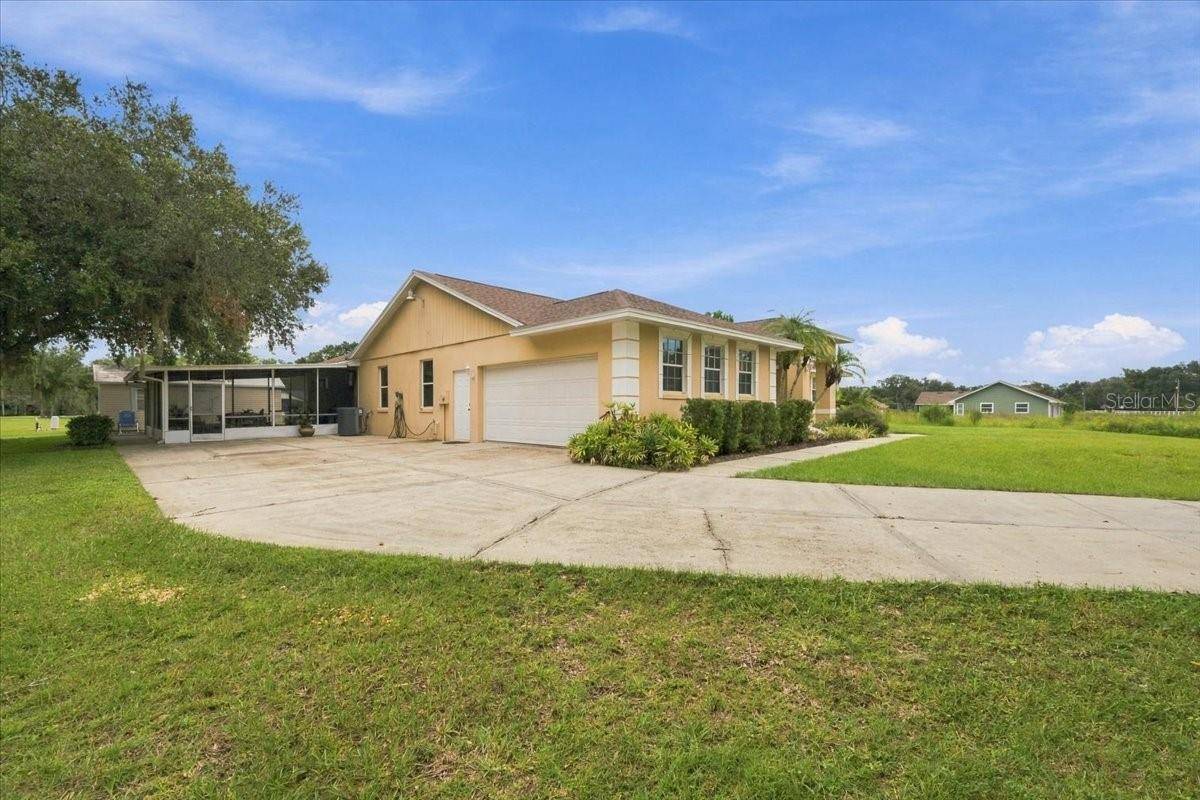4437 FLINTLOCK LOOP, Lakeland, FL 33810