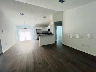 3 FISHER WAY PL, Ocklawaha, FL 32179
