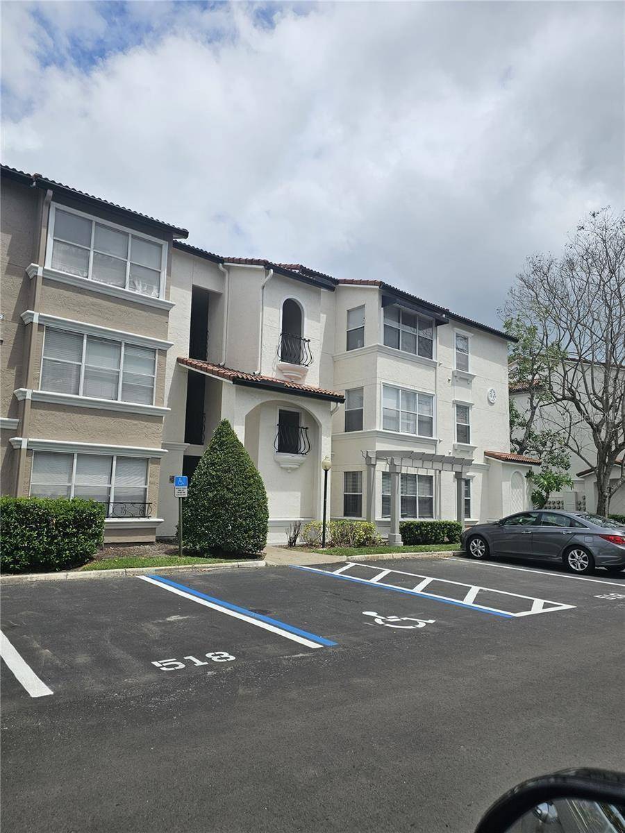 5132 CONROY RD #928, Orlando, FL 32811