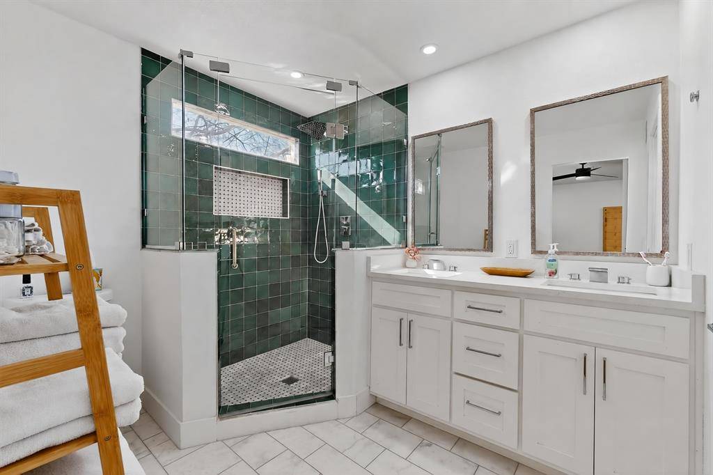 5911 E Grand Avenue, Dallas, TX 75223