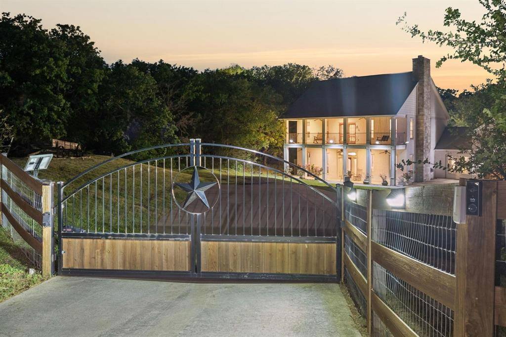 660 Alexandrite Drive, Oak Point, TX 75068