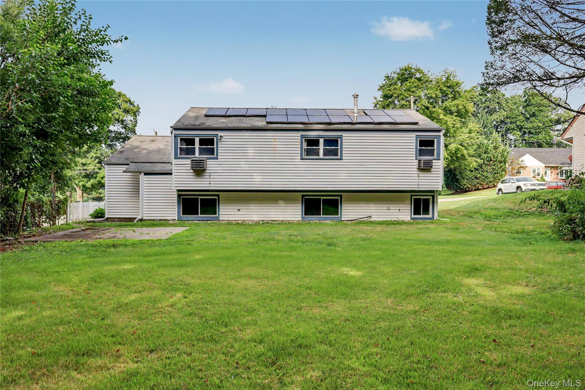 19 Cynthia RD, Cortlandt Manor, NY 10567