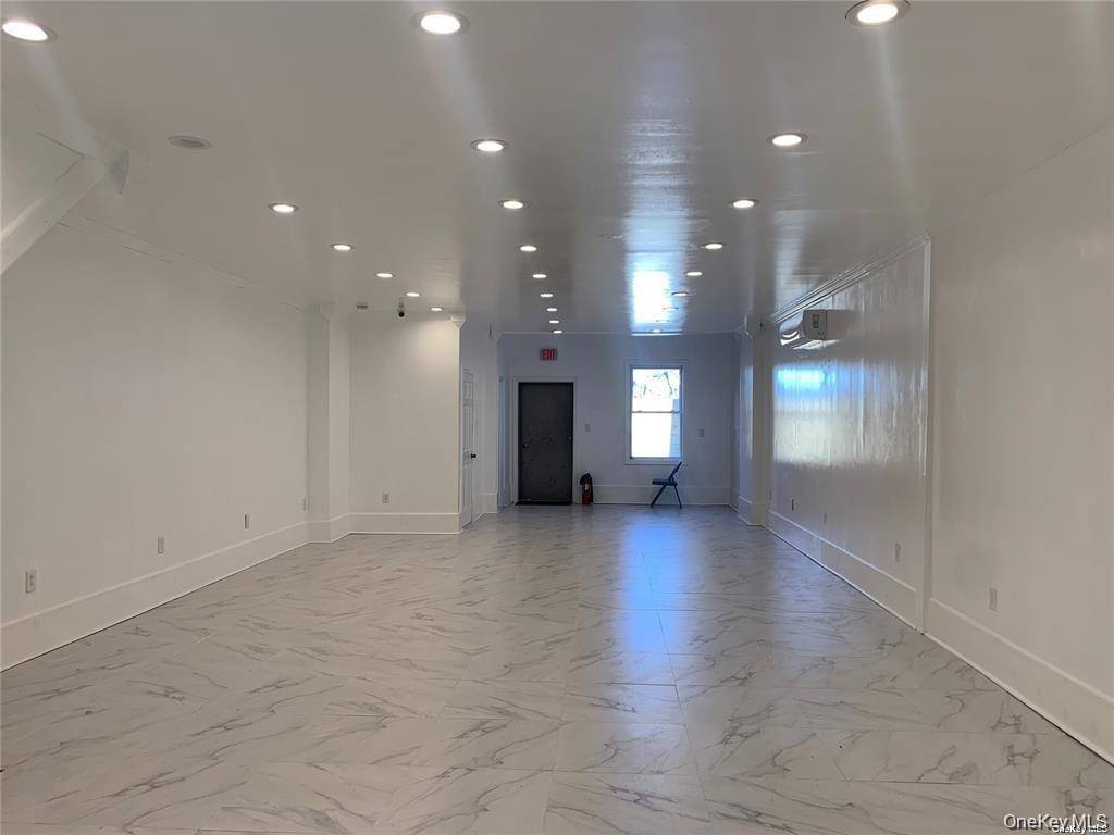 219-05 Hempstead AVE, Queens Village, NY 11429