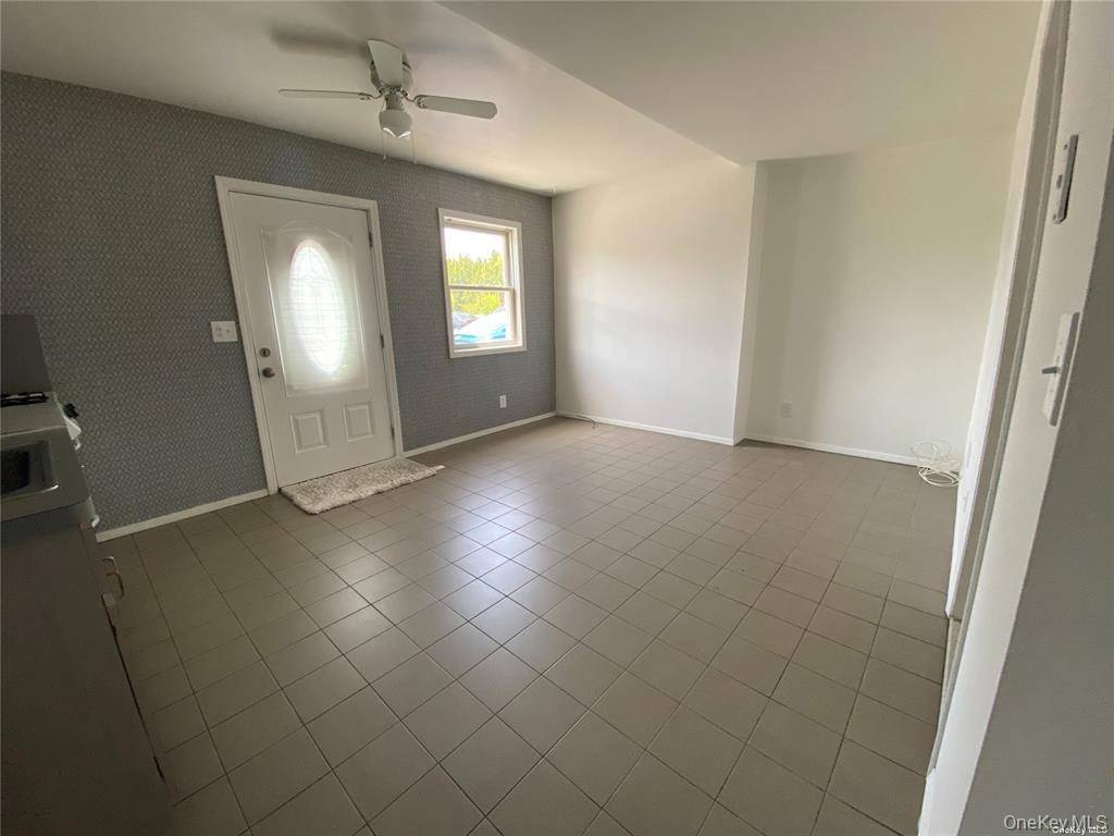 355 Bayville AVE #4, Bayville, NY 11709