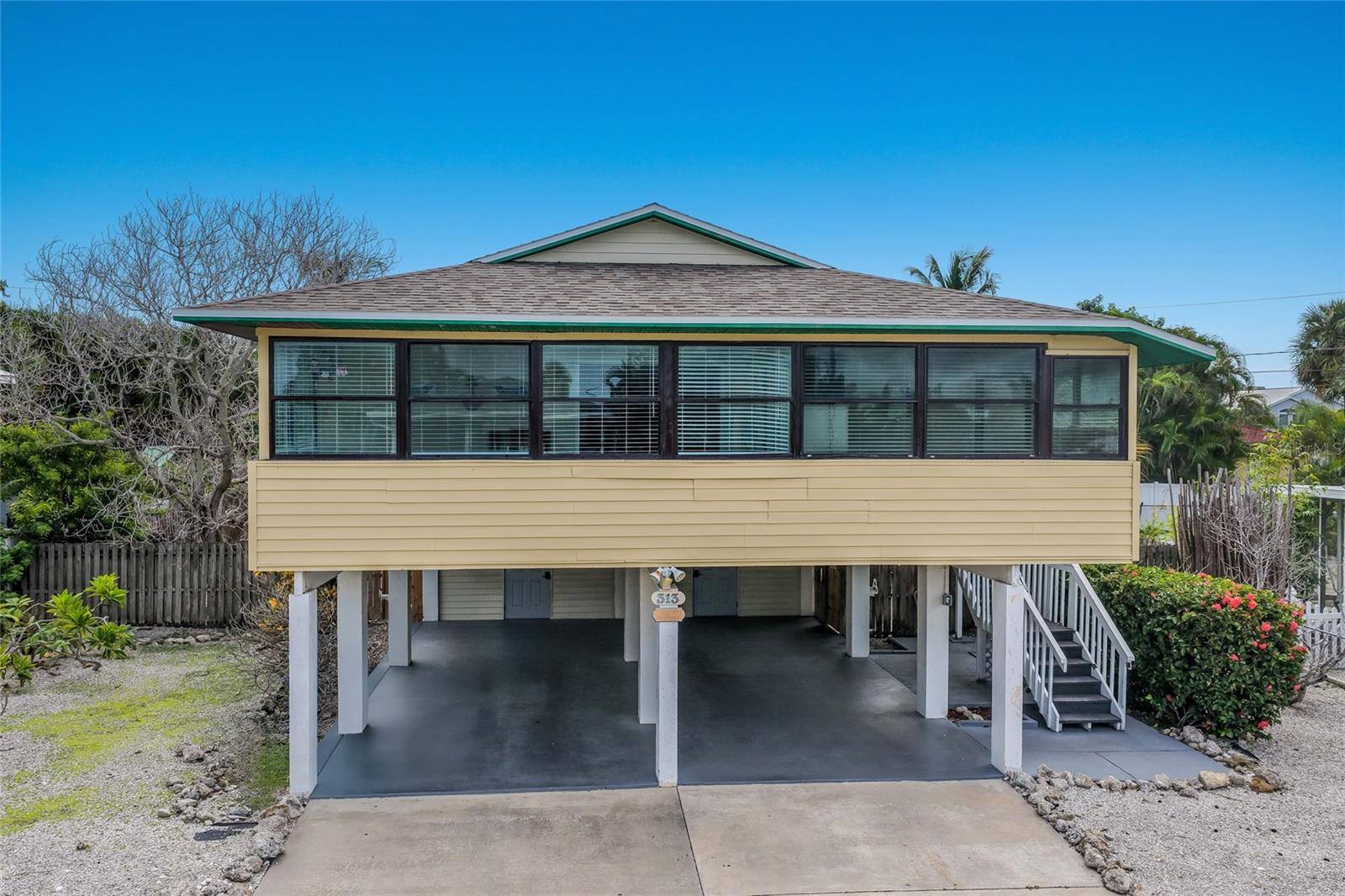 313 MAGNOLIA AVE, Anna Maria, FL 34216