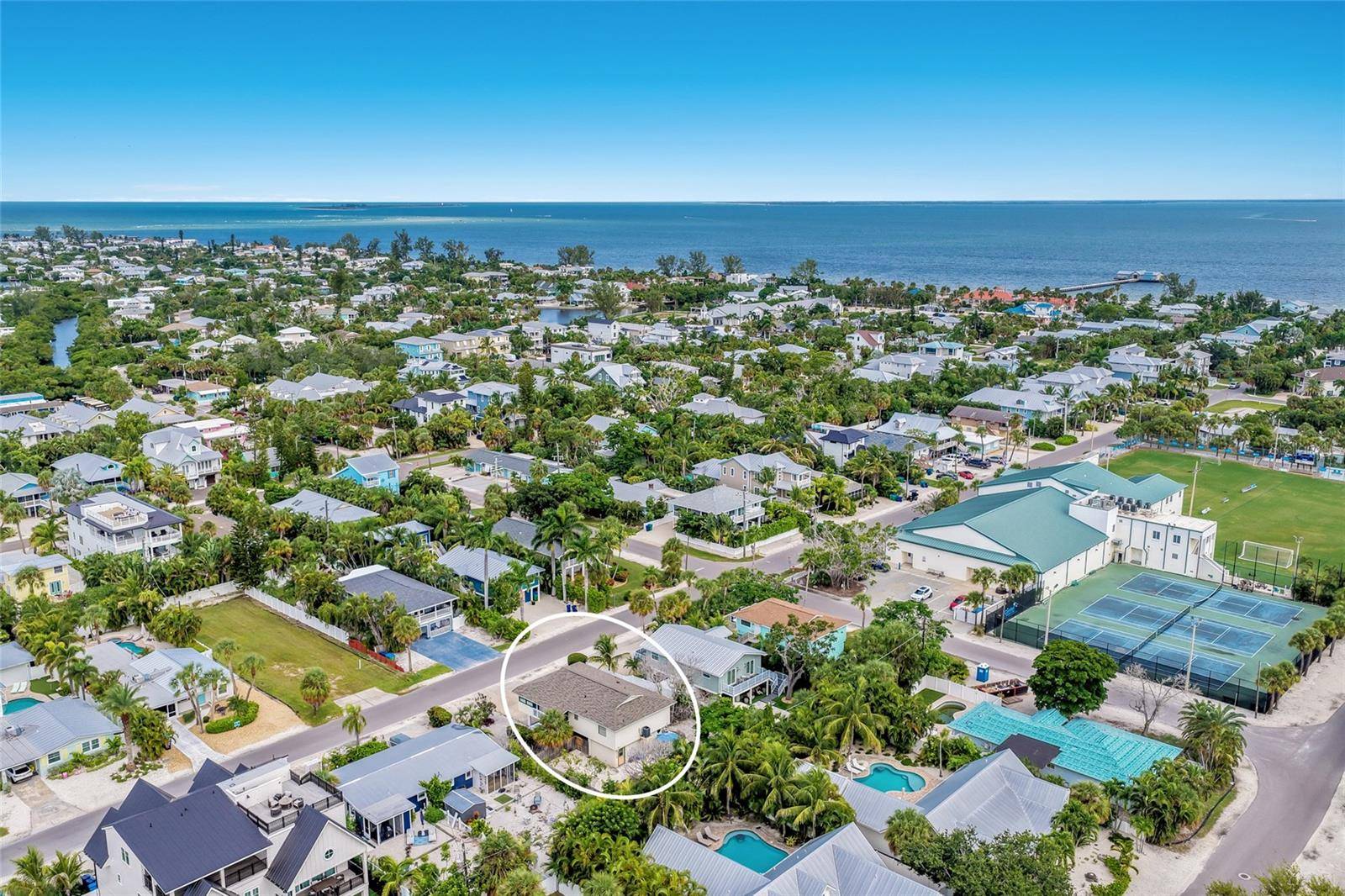 313 MAGNOLIA AVE, Anna Maria, FL 34216