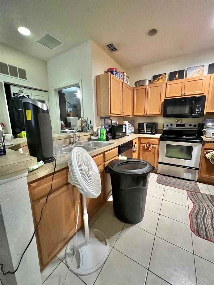 2388 GRAND CENTRAL Pkwy #2, Orlando, FL 32839