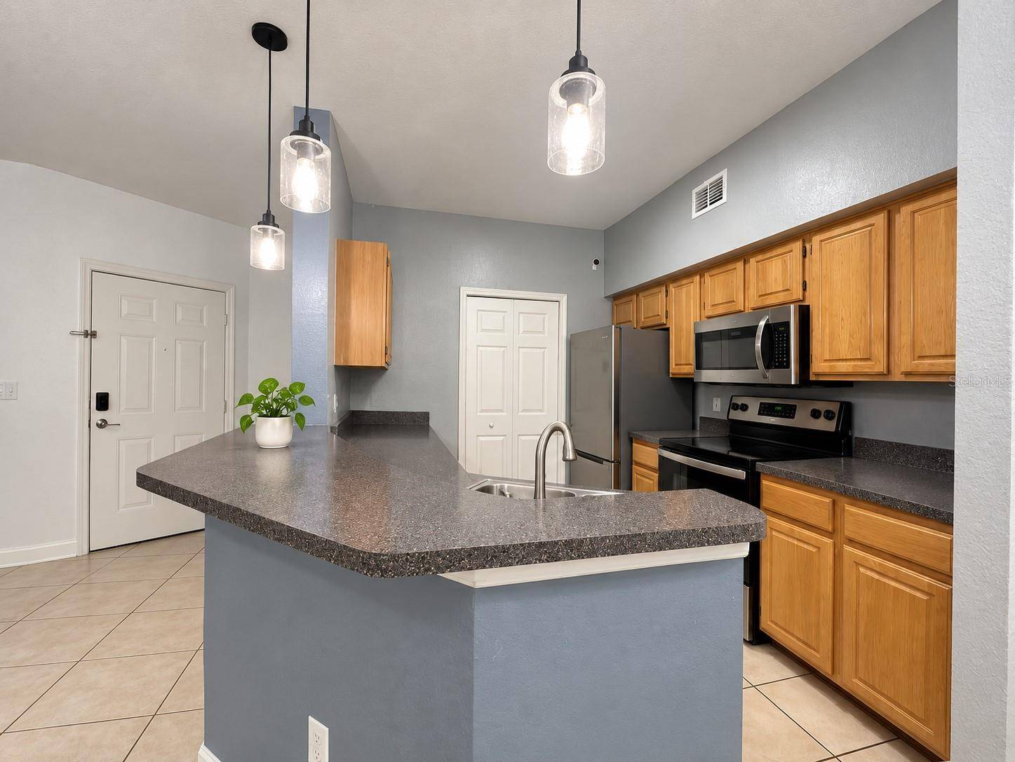 5961 WESTGATE DR #2023, Orlando, FL 32835