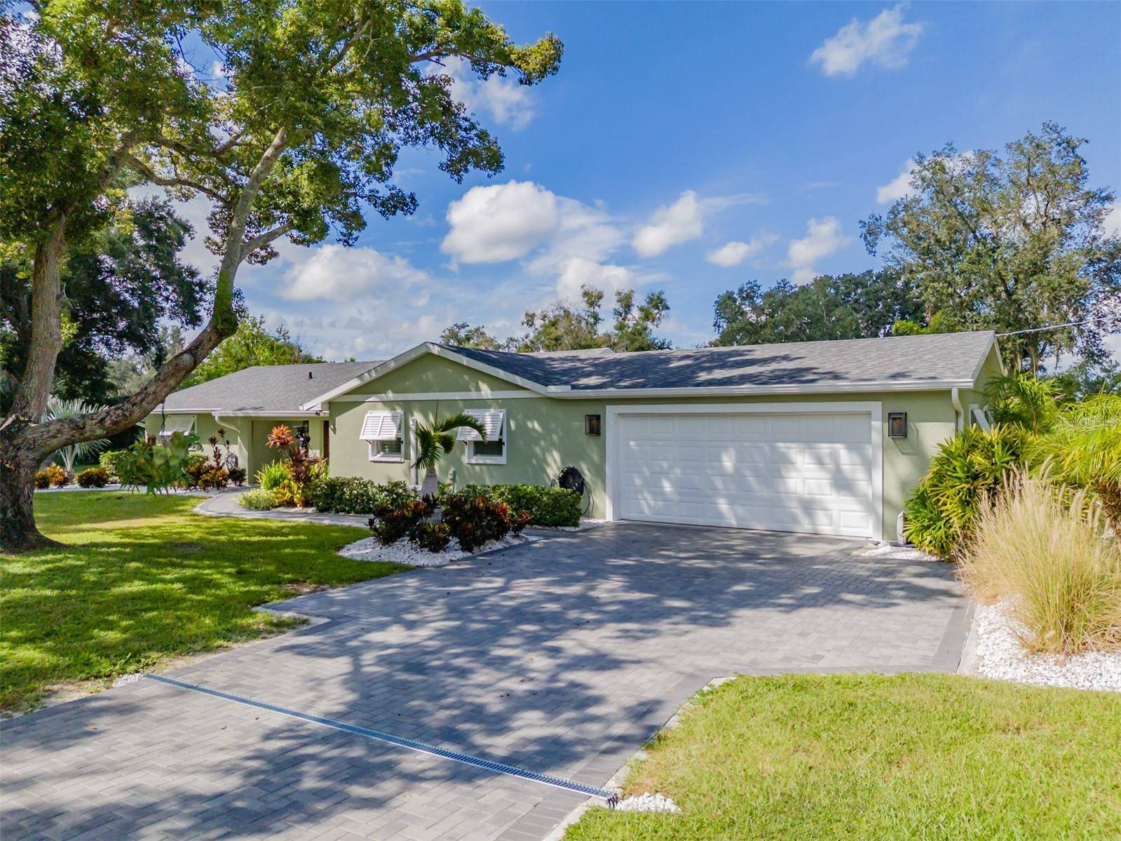 2606 BRUCKEN RD, Valrico, FL 33596