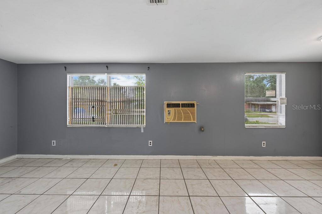 5016 S 85TH ST, Tampa, FL 33619