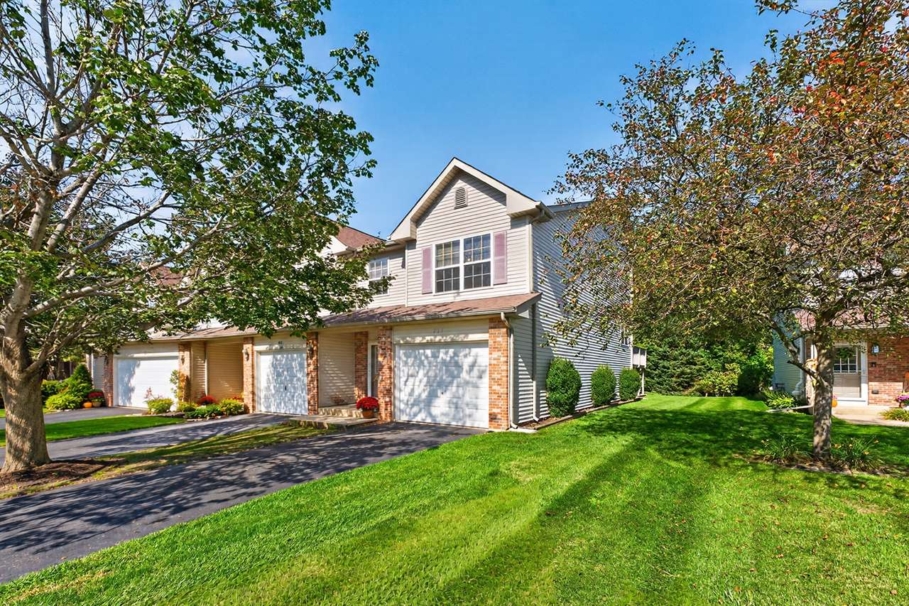 637 Southtowne DR, Belvidere, IL 61008