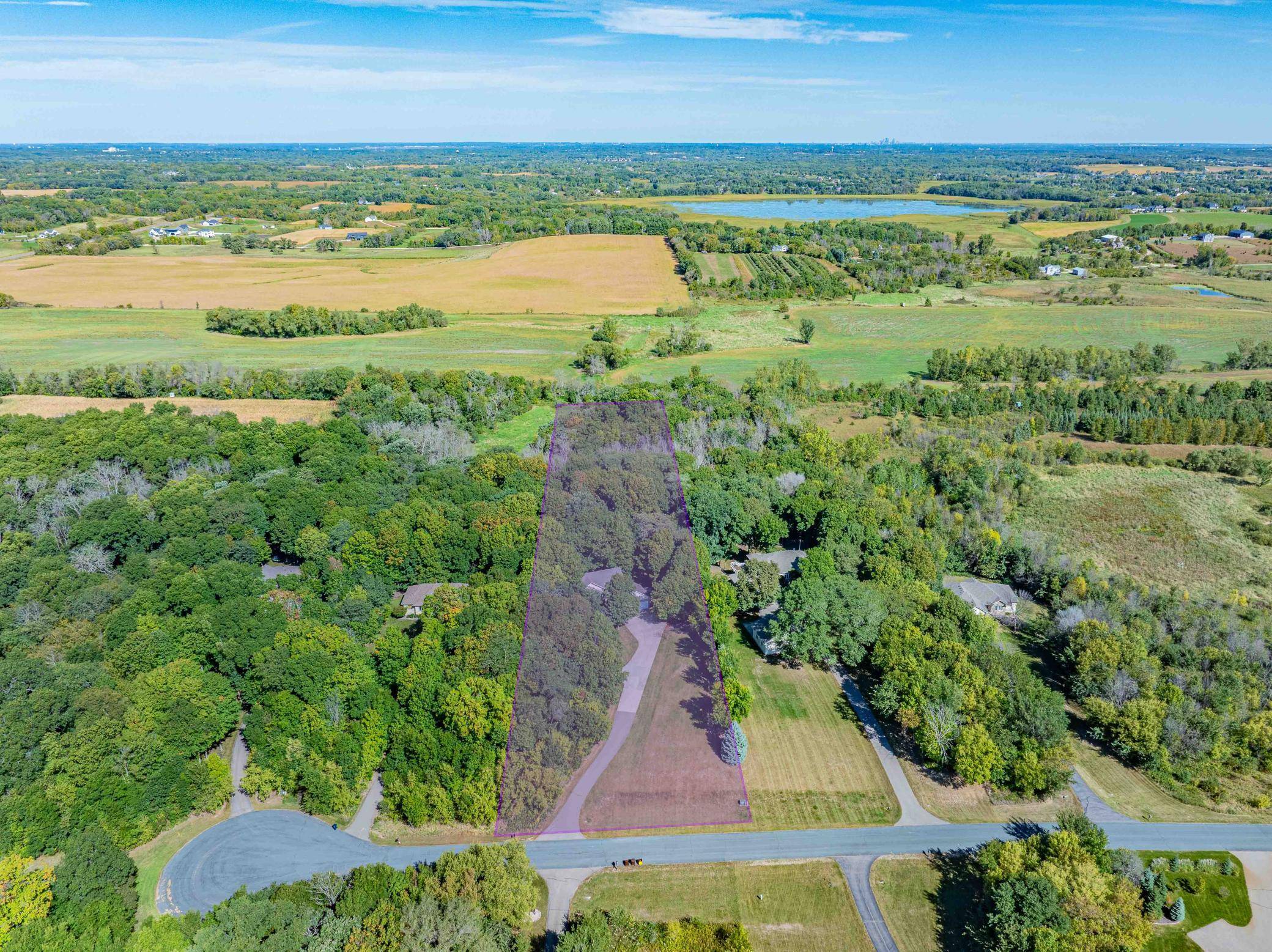 5450 Raven Point RD, Prior Lake, MN 55372
