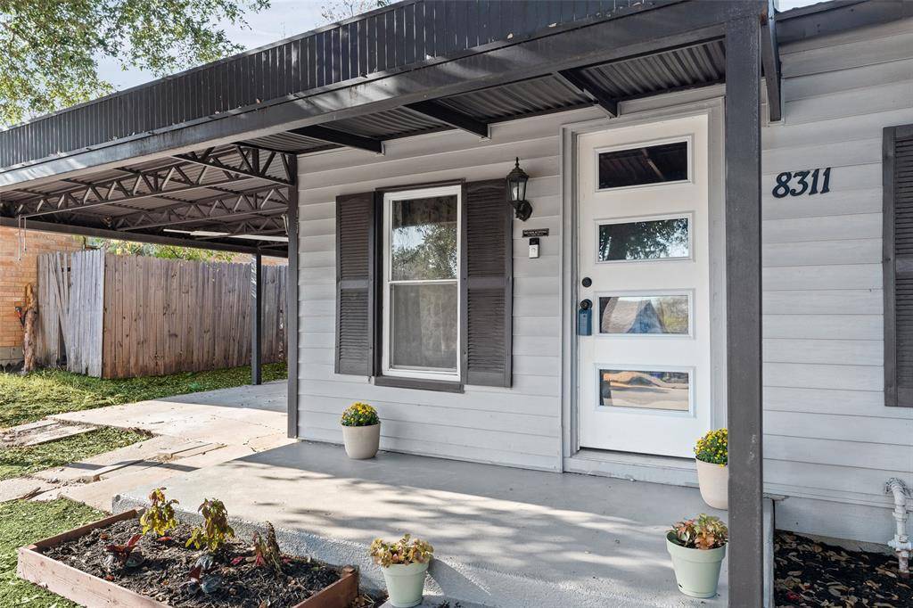 8311 Whitney Drive, White Settlement, TX 76108
