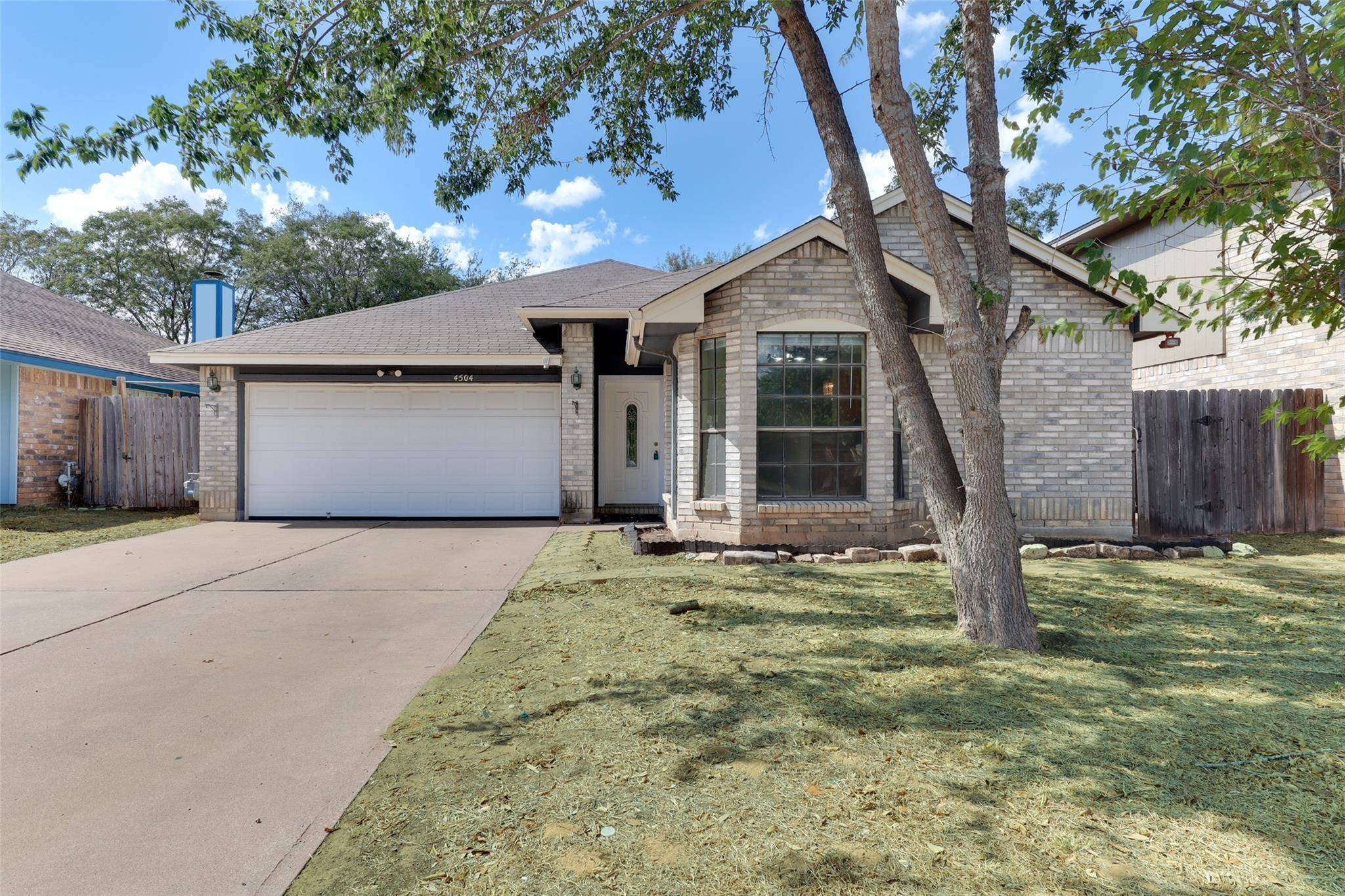4504 Sojourner ST, Austin, TX 78725