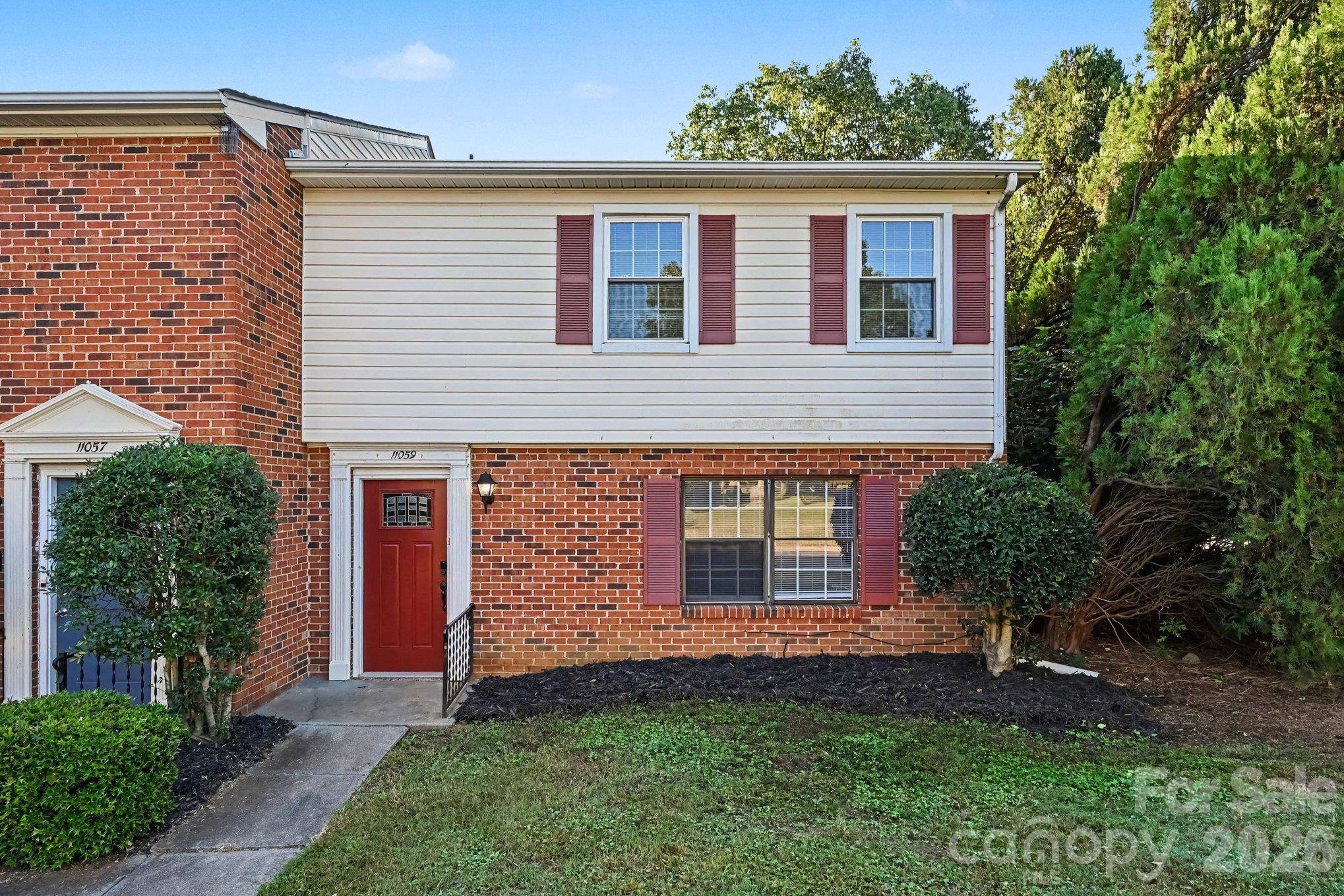 11059 Hunter trail LN, Charlotte, NC 28226