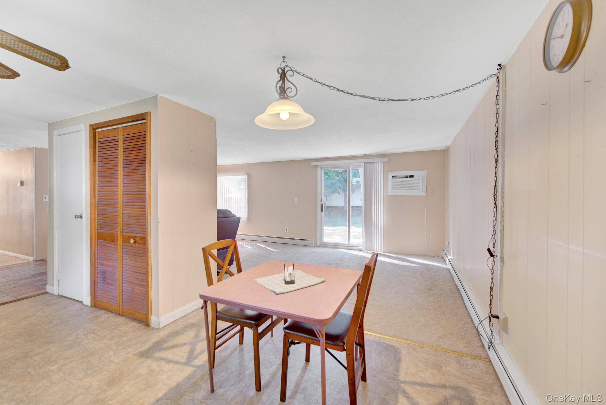 14 Campus LN, Ronkonkoma, NY 11779