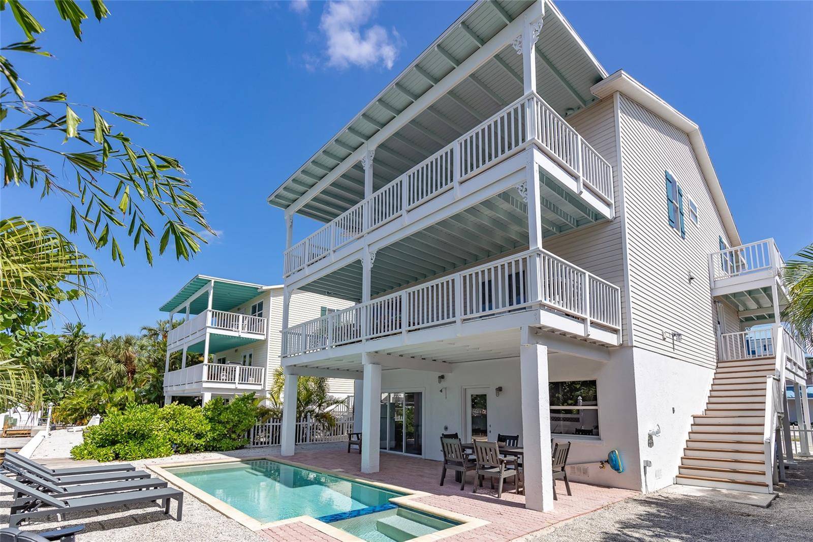 607 S BAY BLVD, Anna Maria, FL 34216