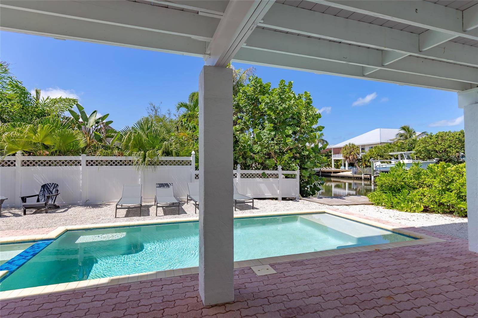 607 S BAY BLVD, Anna Maria, FL 34216