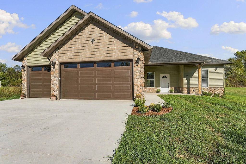 72 Lob Lob LN, Pineville, MO 64856