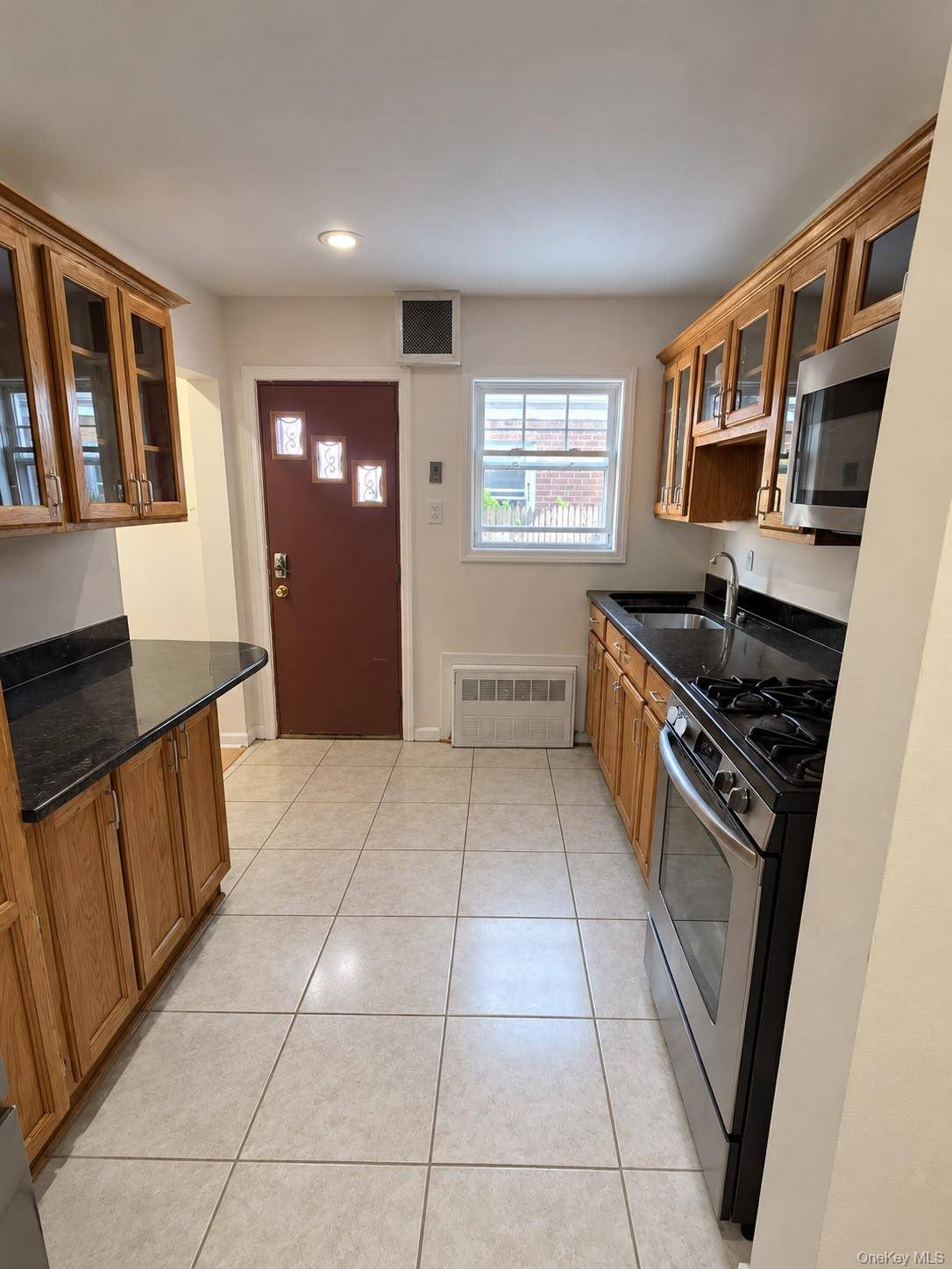204 Wellington RD, Hempstead, NY 11003
