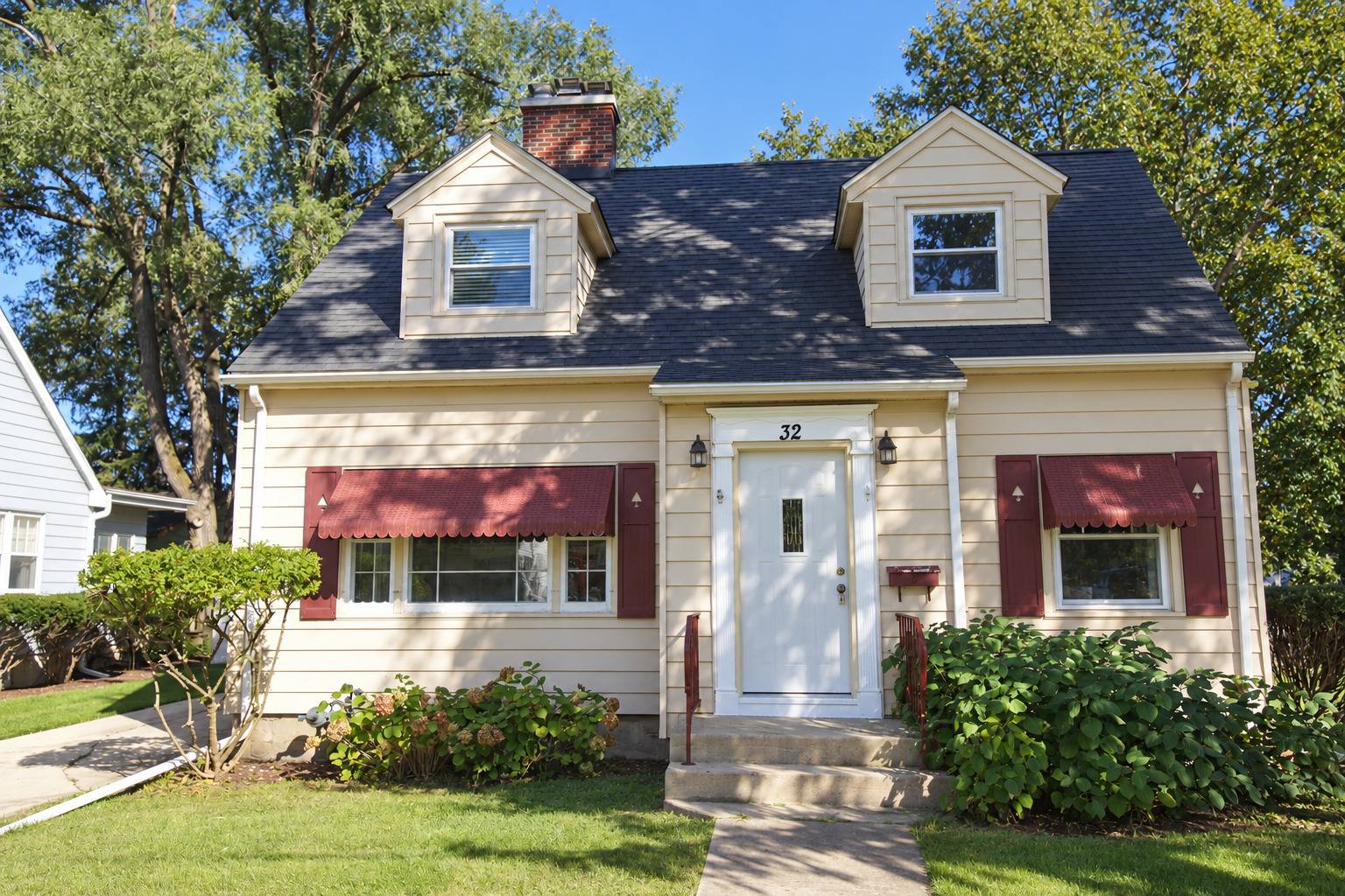 32 S College ST, Batavia, IL 60510