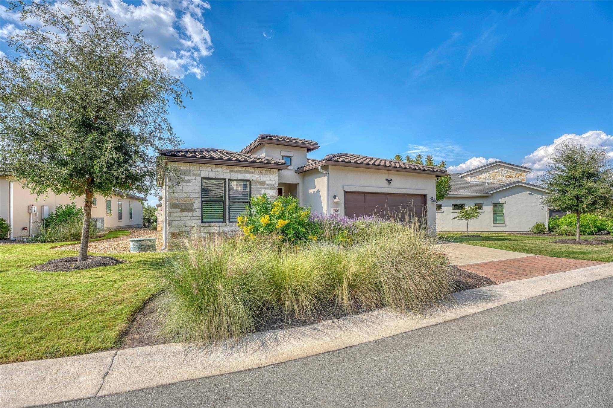 110 Rivalto DR, Horseshoe Bay, TX 78657