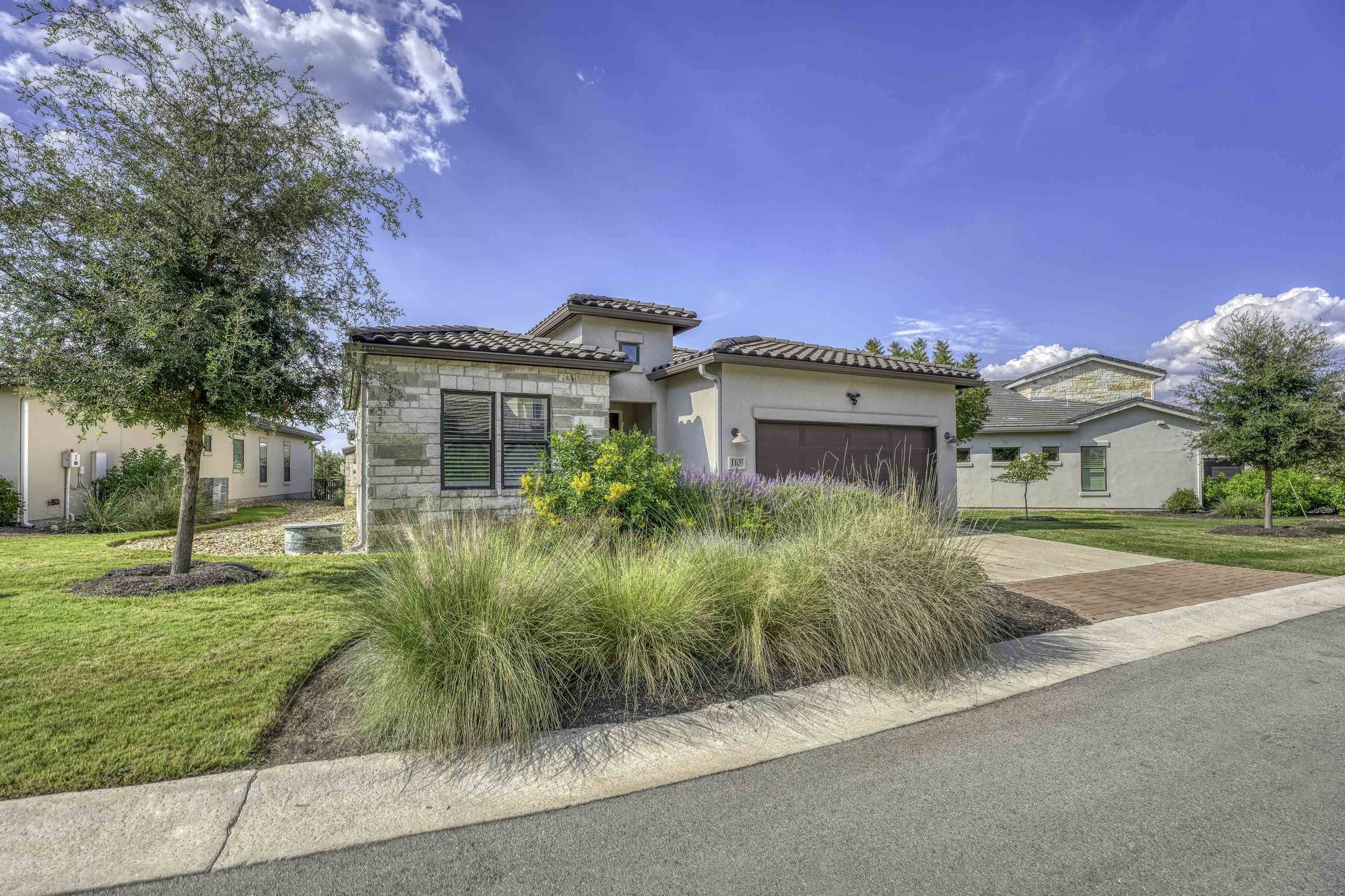 110 Rivalto Dr DR, Horseshoe Bay, TX 78657