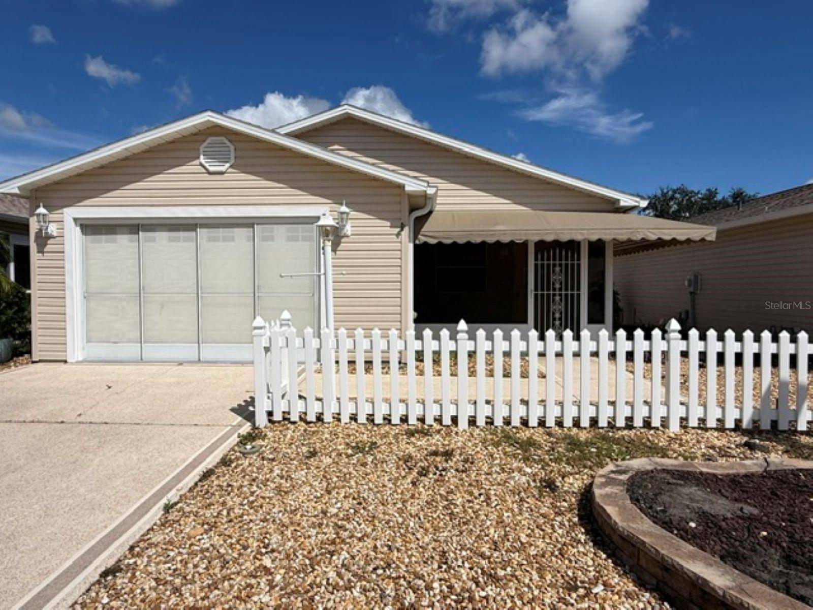 2459 LAUREL BAY LN, The Villages, FL 32162