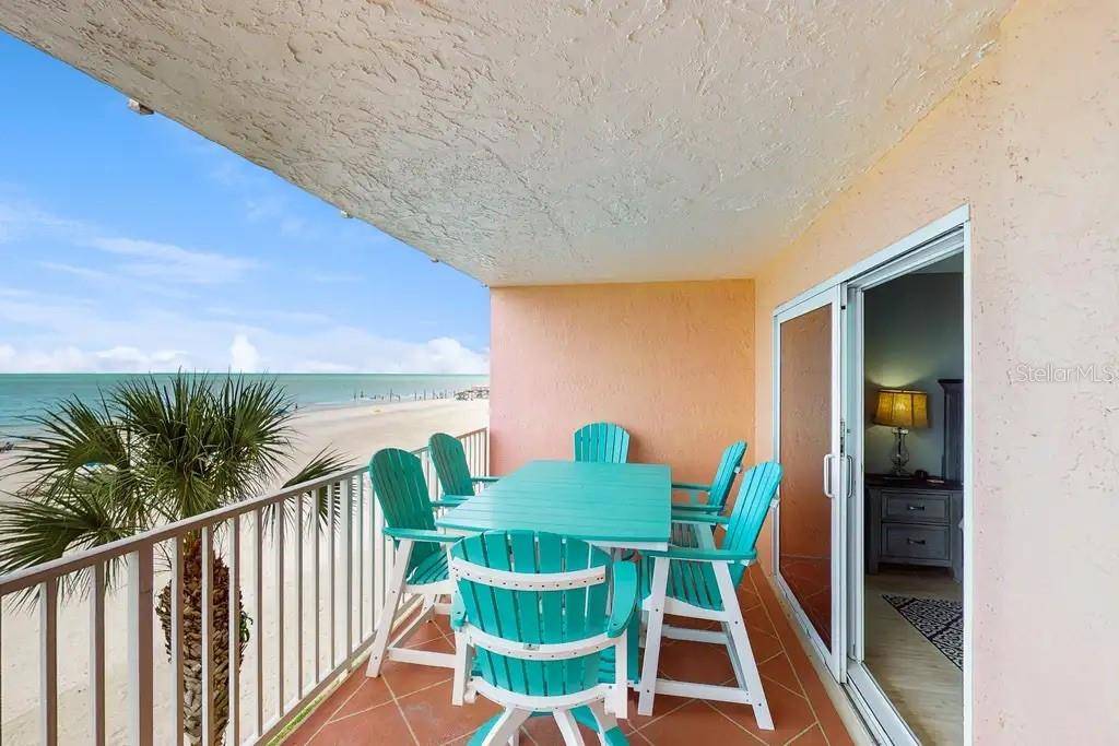 18400 GULF BLVD #1208, Indian Shores, FL 33785