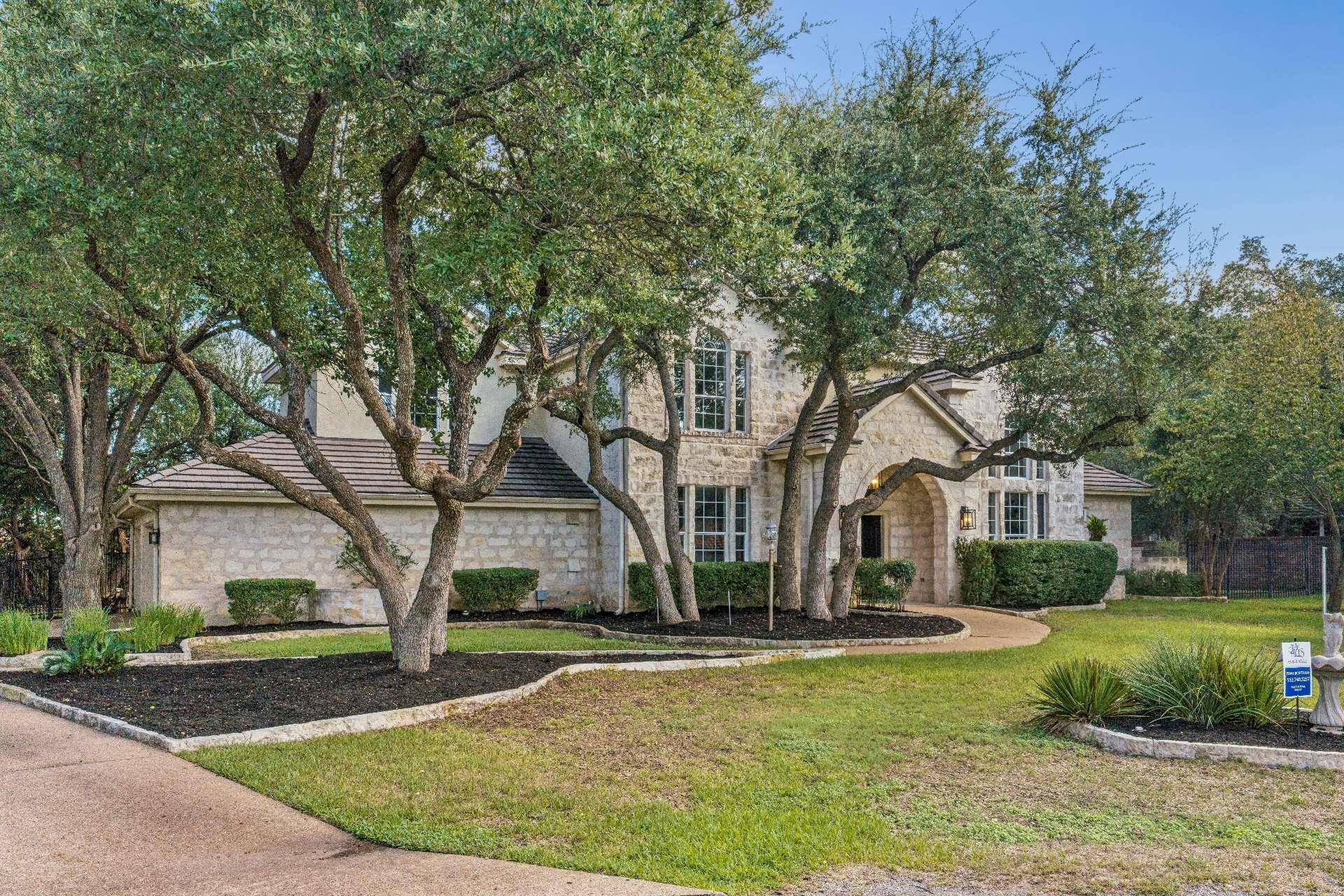 4 Mayleaf CV, The Hills, TX 78738