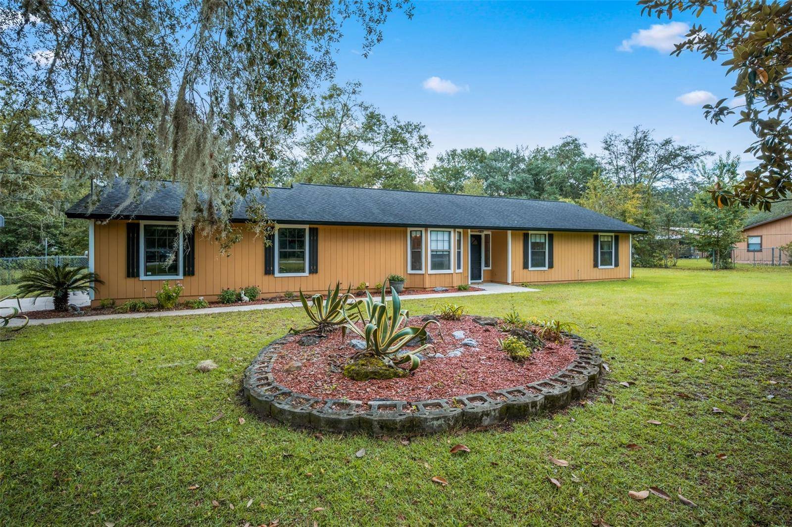2843 MISTLETOE CT, Middleburg, FL 32068
