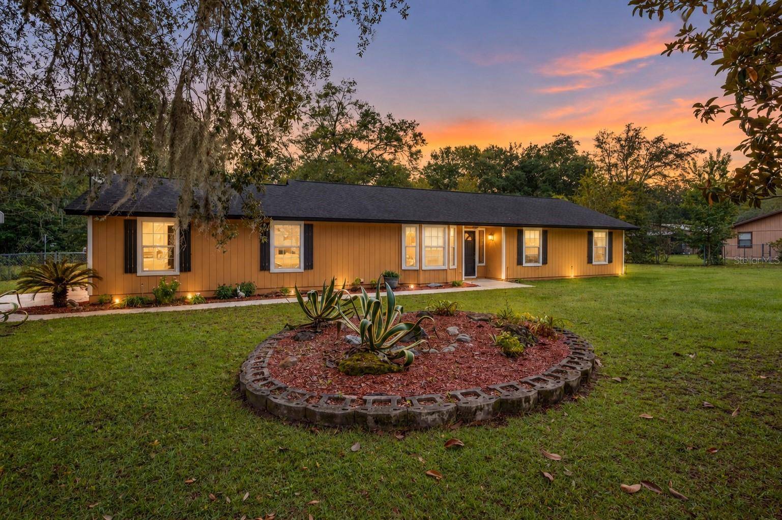 2843 MISTLETOE CT, Middleburg, FL 32068