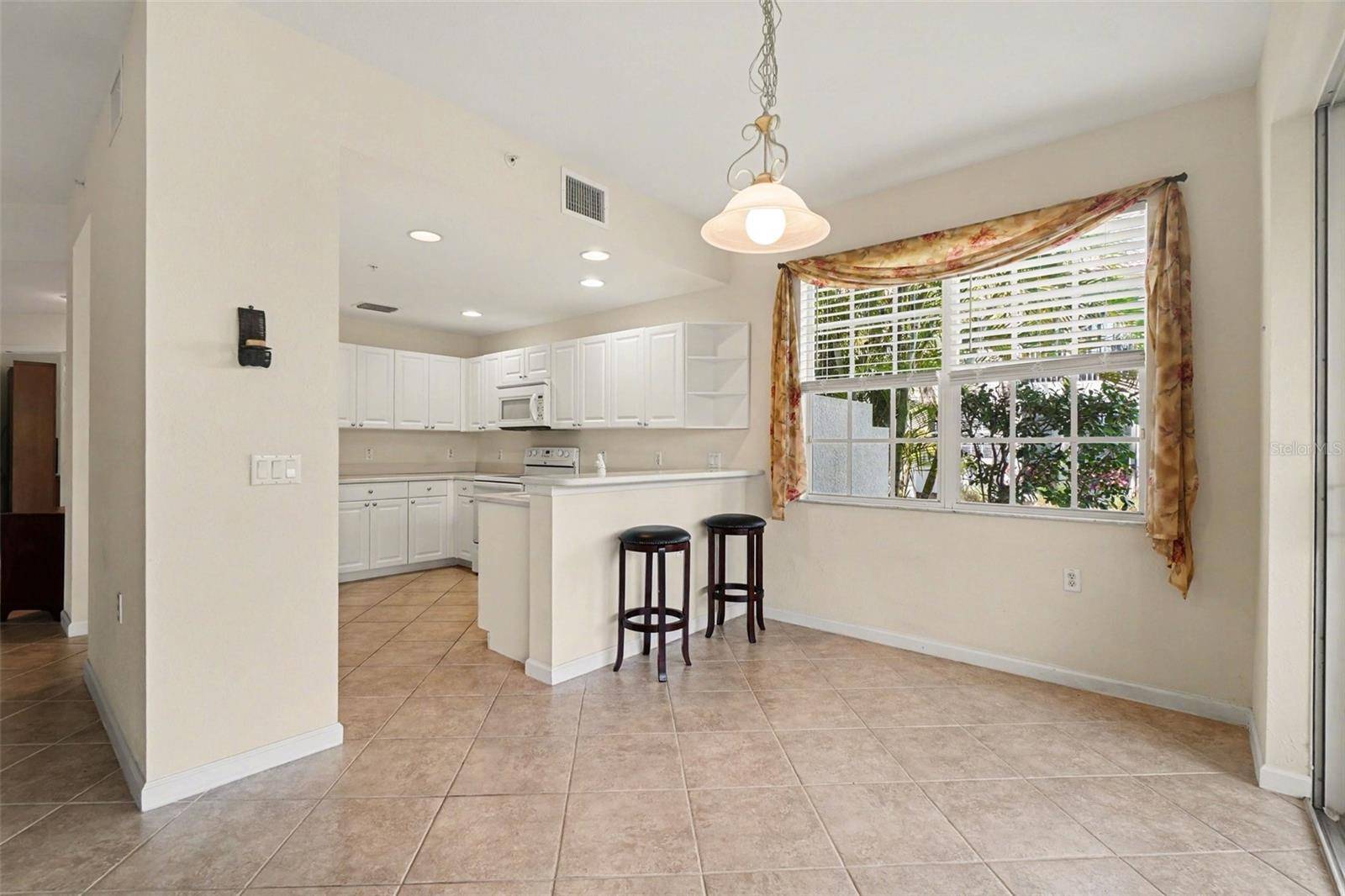 4683 CLUB DR #101, Port Charlotte, FL 33953