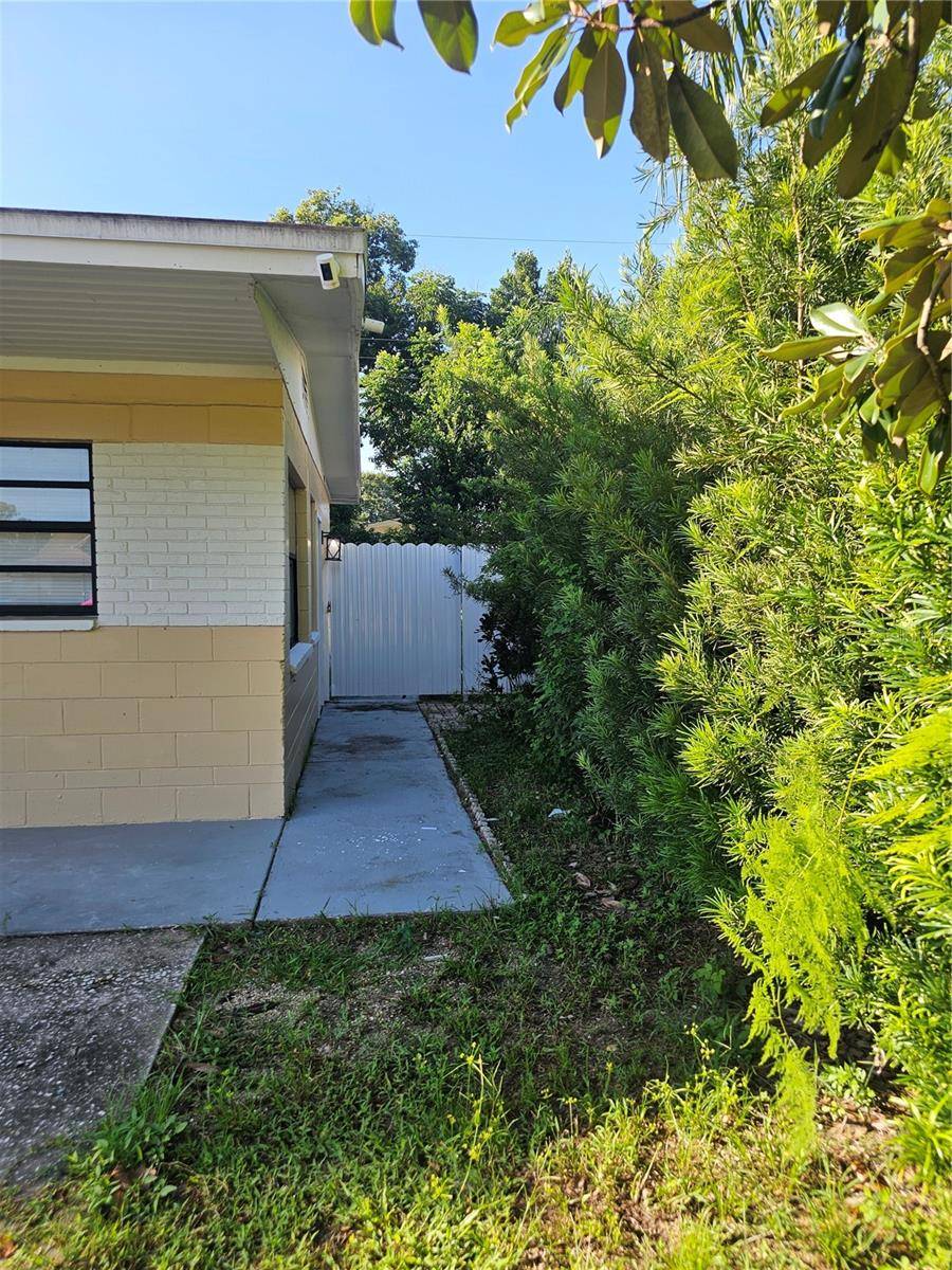 6125 LIBERTY AVE, Temple Terrace, FL 33617