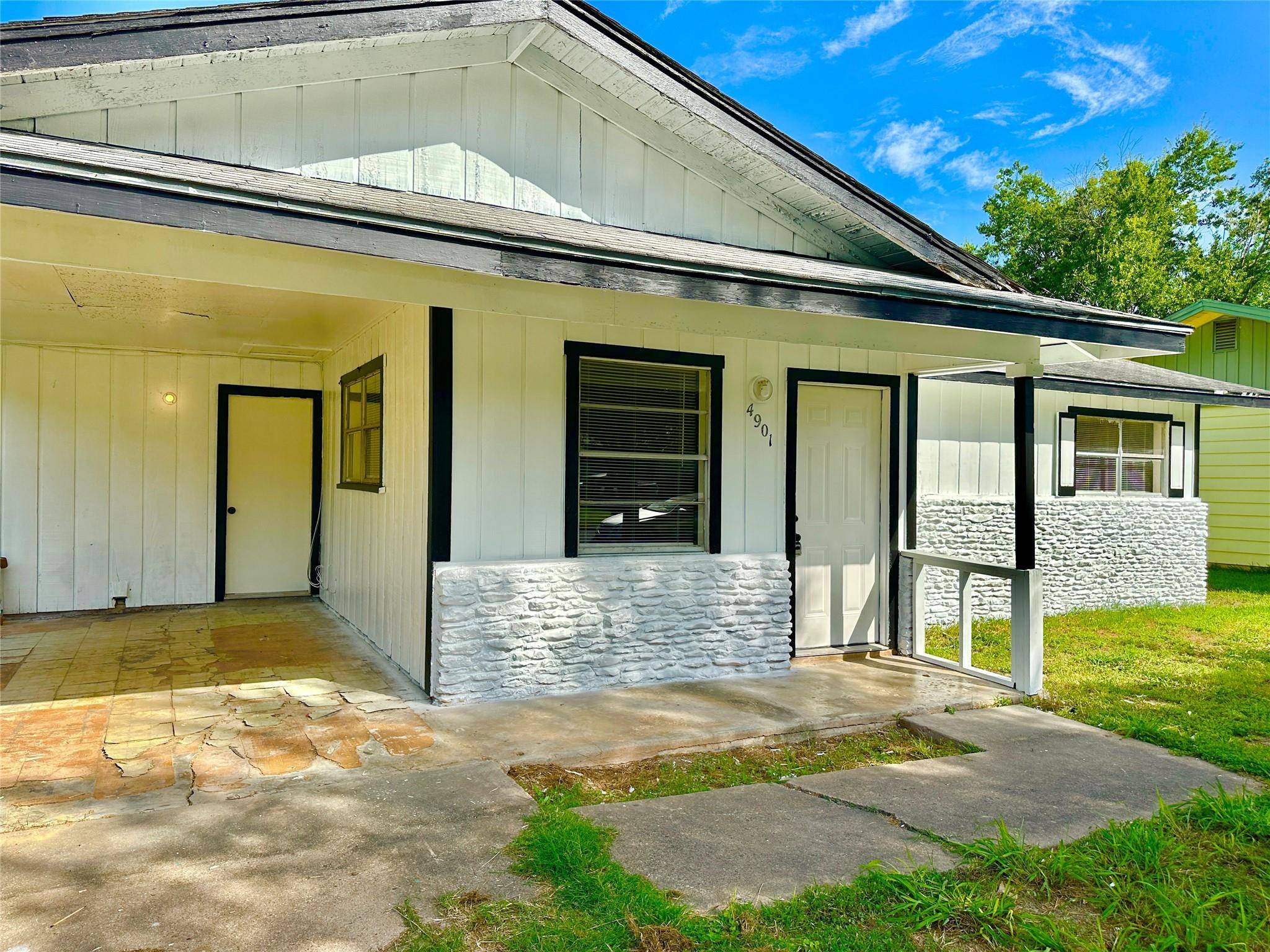 4901 York Hill DR, Austin, TX 78723
