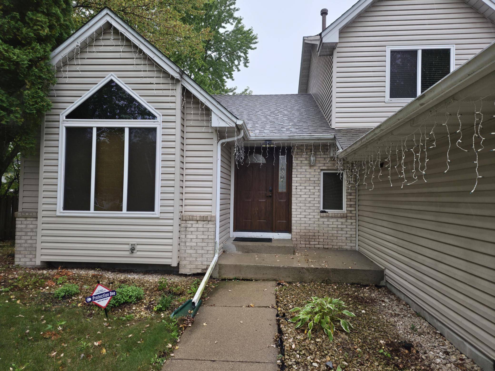 1621 Knox CIR, Burnsville, MN 55337