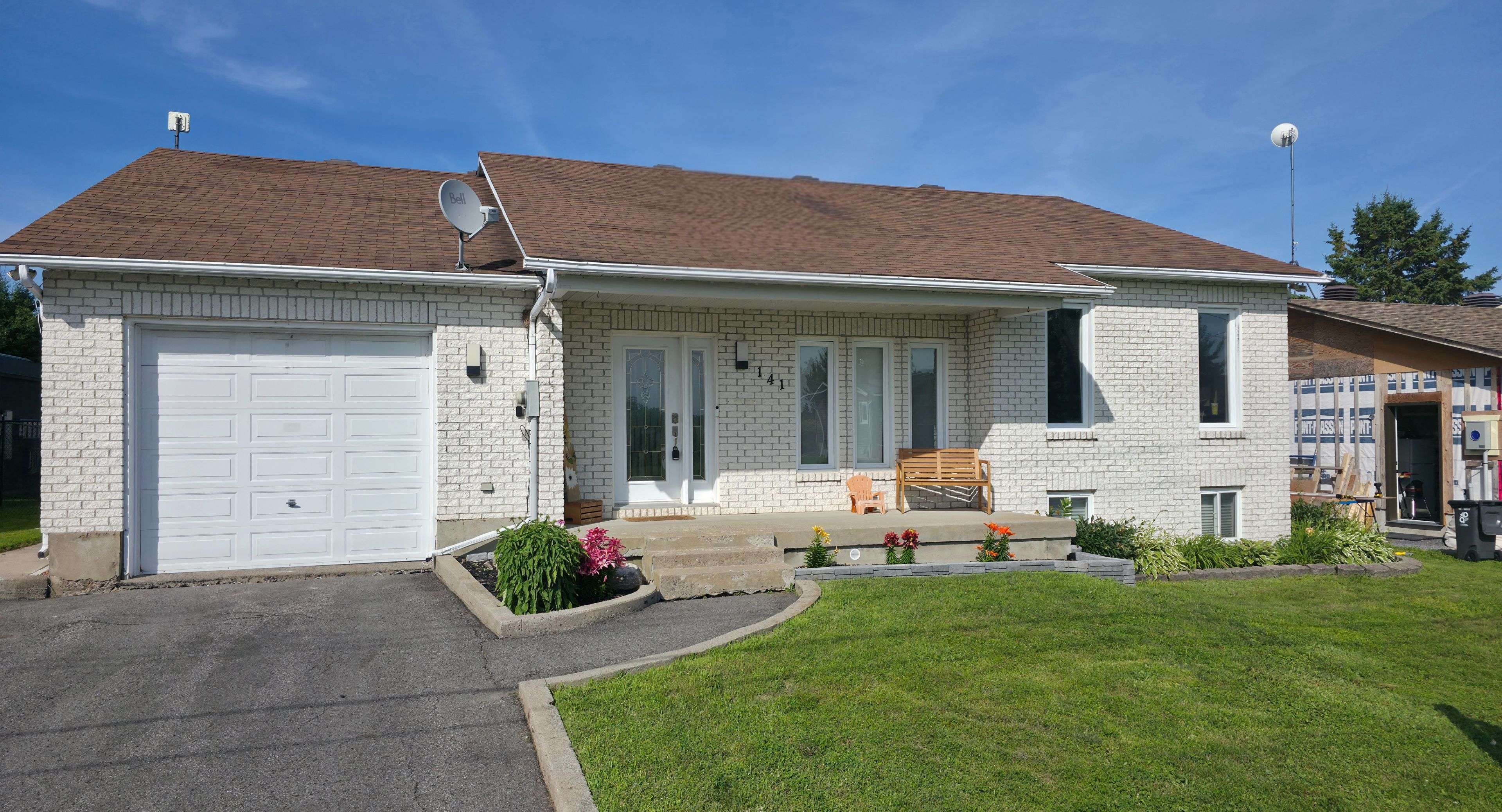 141 Jessup's Falls RD, Alfred And Plantagenet, ON K0B 1L0