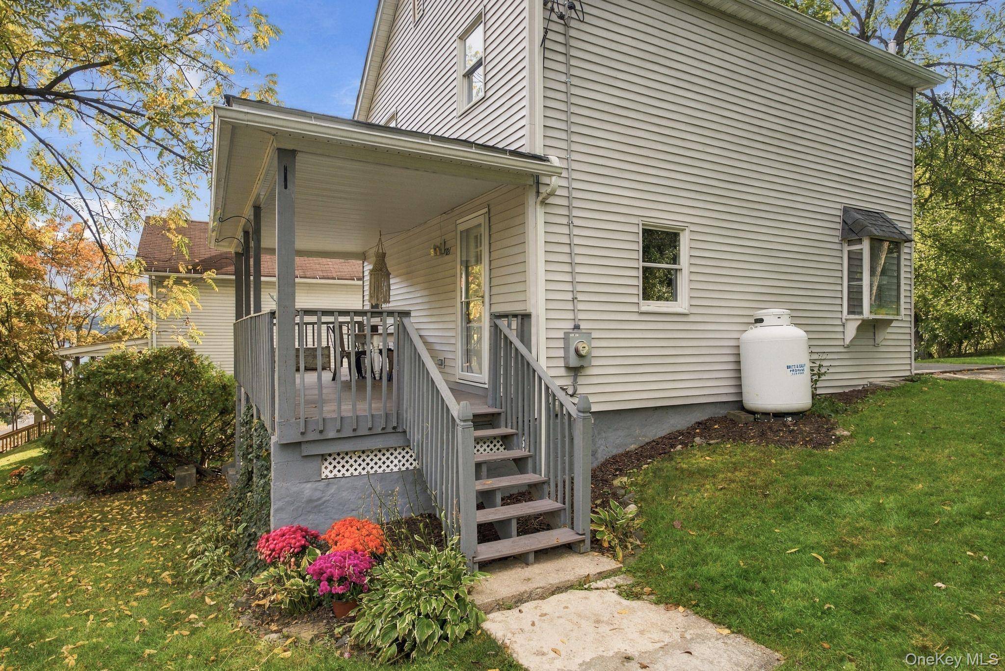 121 Canal ST, Esopus, NY 12466